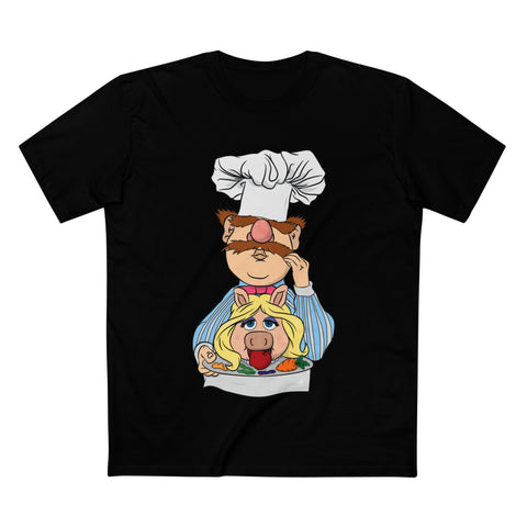 Chef's Special (Swedish Chef Serving Up Miss Piggy On A Platter) - Men's T-Shirt